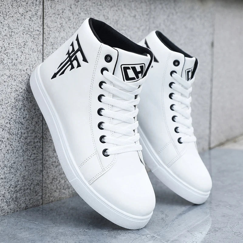 [sneakers] A Pair of High-Top Sports Casual Outdoor Skate Shoes, Comfortable And Suitable for Travel And Fitness (Available in L